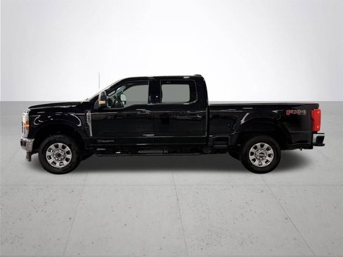 Used 2024 Ford F250 XLT w/ FX4 Off-Road Package image 13