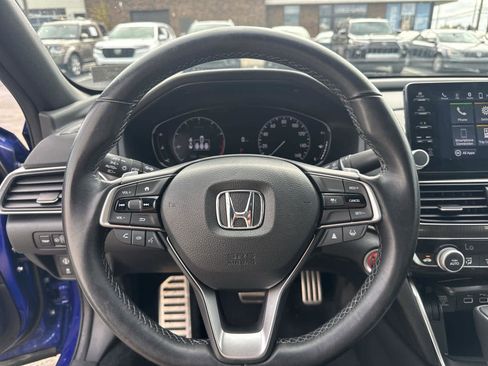 Used 2022 Honda Accord Sport image 18