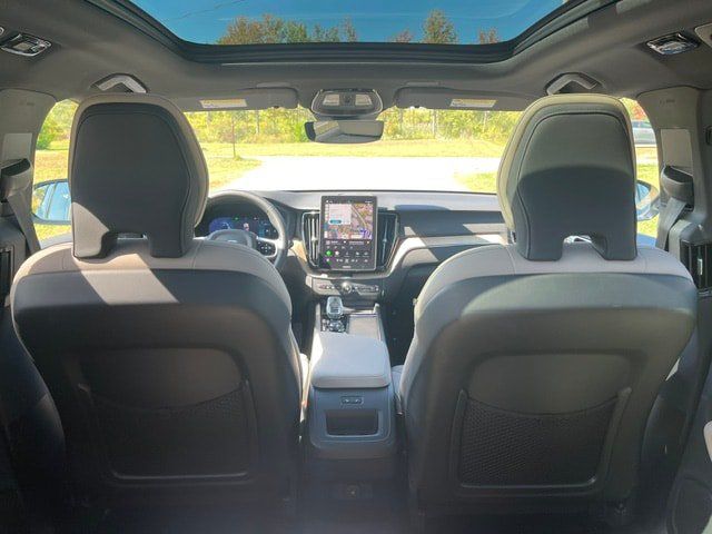 Used 2026 Volvo XC60 B5 Plus AWD/4WD image 12