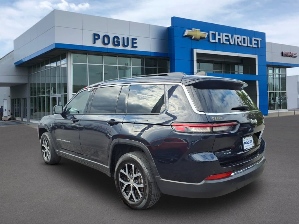 Used 2023 Jeep Grand Cherokee L Limited AWD/4WD image 3