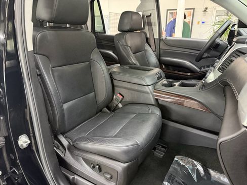 Used 2016 GMC Yukon SLT w/ Premium Edition image 18