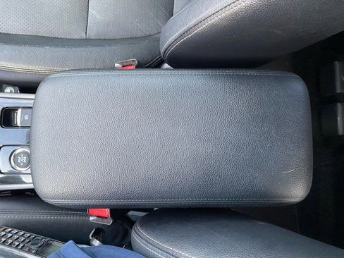 Used 2018 Mitsubishi Outlander SEL image 19