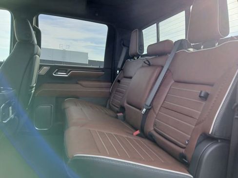 New 2026 GMC Sierra 2500 Denali Ultimate w/ LPO, Black Badging Package image 12