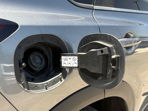 Used 2022 Nissan Rogue SV FWD image 5
