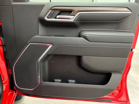 Used 2023 Chevrolet Silverado 1500 LT image 24