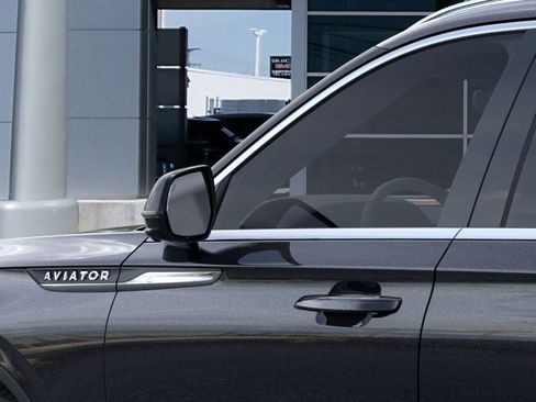 New 2026 Lincoln Aviator AWD image 20