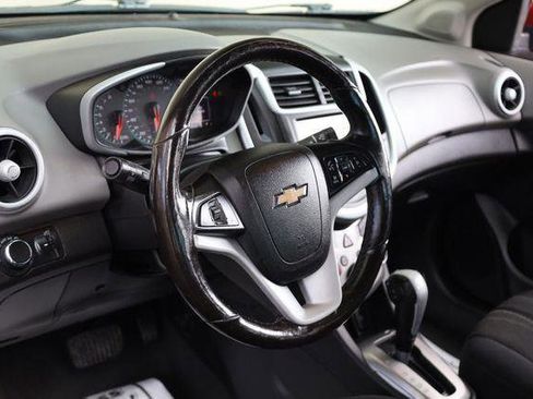 Used 2017 Chevrolet Sonic LT w/ Convenience Package image 14