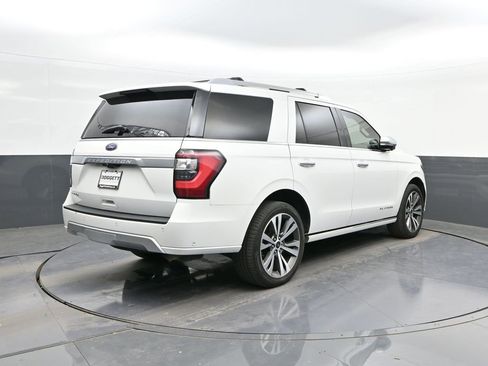 Used 2021 Ford Expedition Platinum image 11