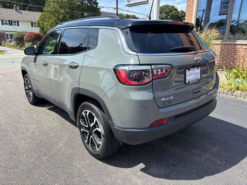 Used 2022 Jeep Compass Limited image 4