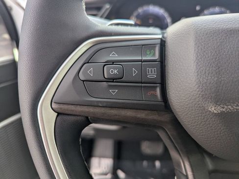 New 2026 Jeep Grand Cherokee L Limited RWD image 18