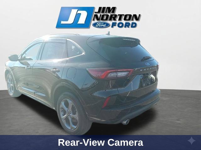 Used 2023 Ford Escape ST-Line w/ Tech Pack #1 AWD/4WD image 7