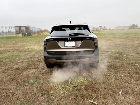 New 2026 Nissan Kicks SV w/ SV Premium Package image 6