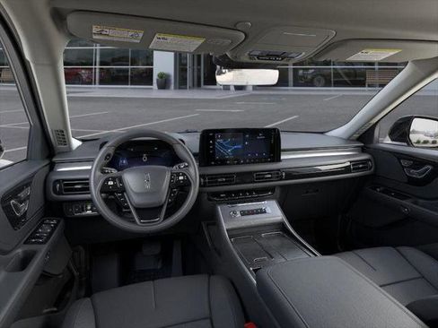 New 2026 Lincoln Aviator AWD image 9