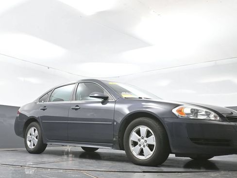 Used 2009 Chevrolet Impala LS FWD image 44