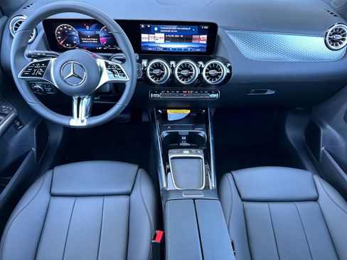 Used 2025 Mercedes-Benz GLA 250 image 14