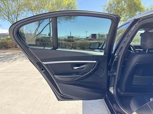 Used 2018 BMW 330i xDrive Sedan AWD/4WD image 12