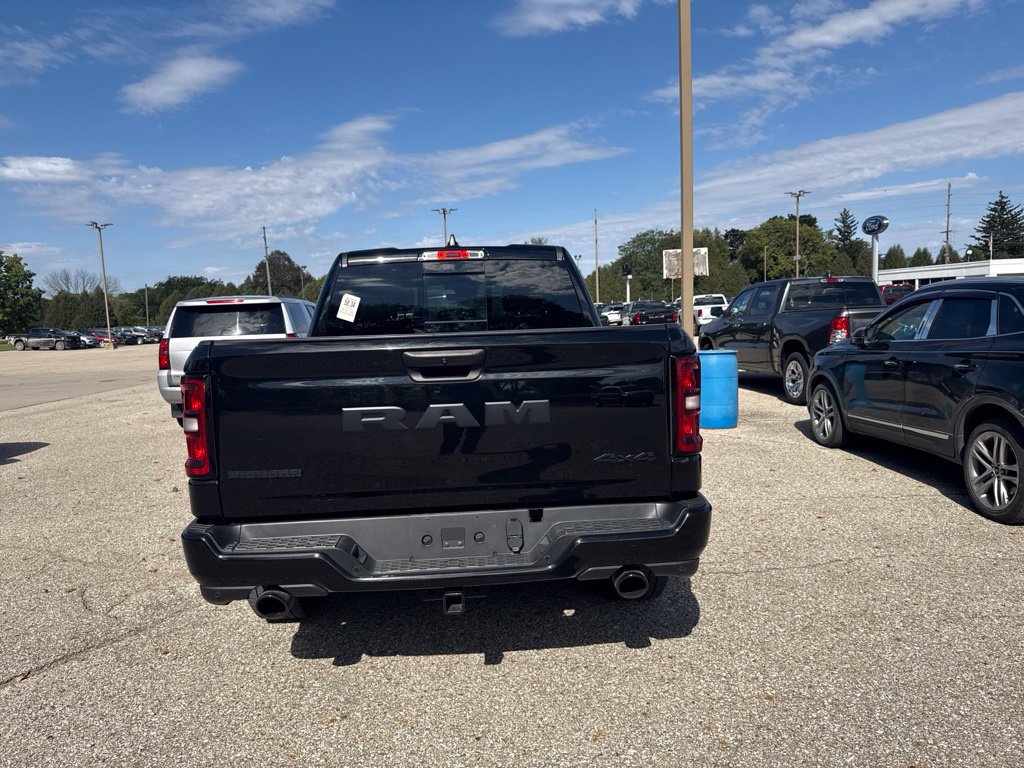 Used 2025 RAM 1500 Big Horn AWD/4WD image 4