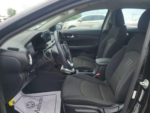 Used 2019 Kia Forte S FWD image 6