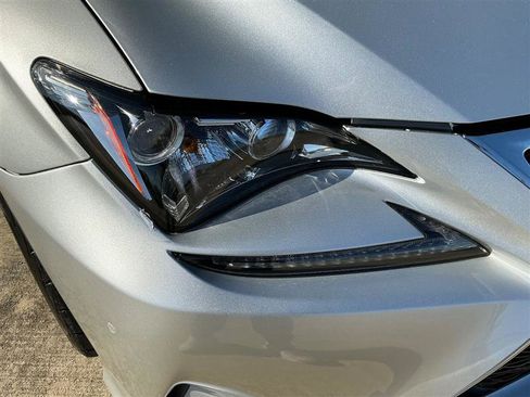 Used 2016 Lexus RC 200t image 18