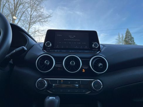 Used 2025 Nissan Sentra S image 20