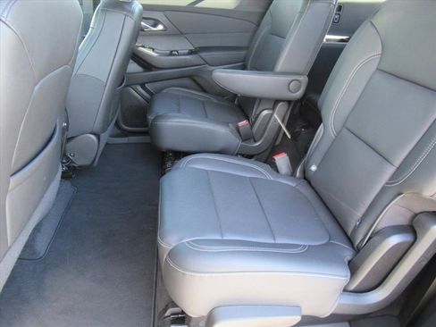 Certified 2023 Chevrolet Traverse LT image 8