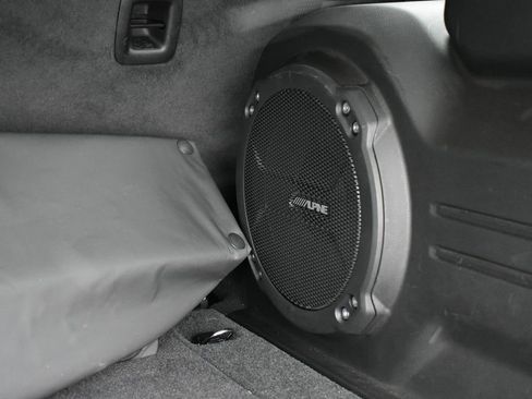 Certified 2024 Jeep Wrangler Sahara w/ Technology Group image 33