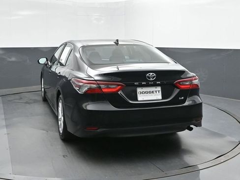 Used 2024 Toyota Camry LE FWD image 5
