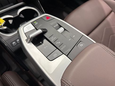 Used 2025 BMW X1 xDrive28i w/ Convenience Package image 29