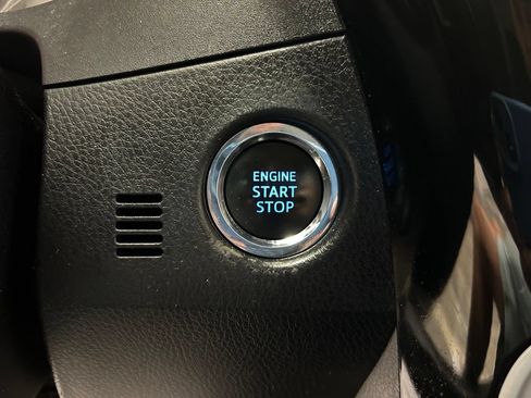 Used 2017 Toyota Corolla XSE w/ Carpet Mat Package (TMS) FWD image 16