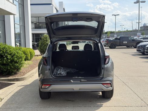 Certified 2025 Hyundai Tucson SEL FWD image 10