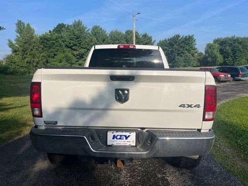 Used 2018 RAM 2500 Tradesman w/ Chrome Appearance Group AWD/4WD image 4