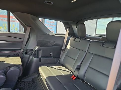 Used 2025 Ford Explorer ST-Line AWD/4WD image 92