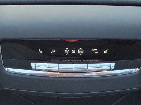 Used 2025 Cadillac Escalade Sport Platinum w/ LPO, ONYX Package image 23