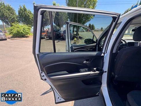 Used 2021 Honda Pilot EX image 15