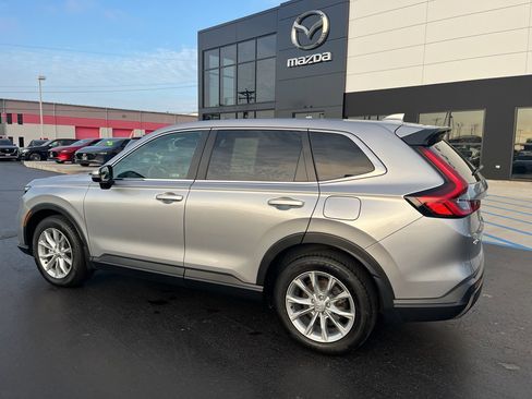 Used 2024 Honda CR-V EX-L image 3