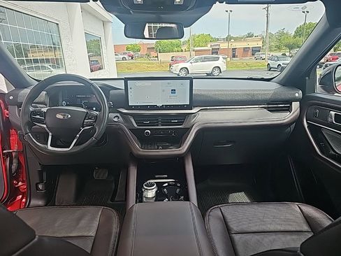 Used 2025 Ford Explorer Platinum AWD/4WD image 13