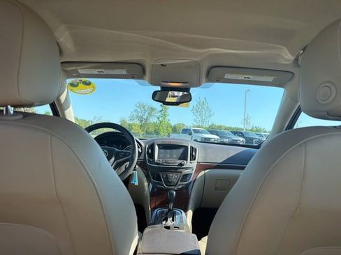 Used 2016 Buick Regal FWD image 15