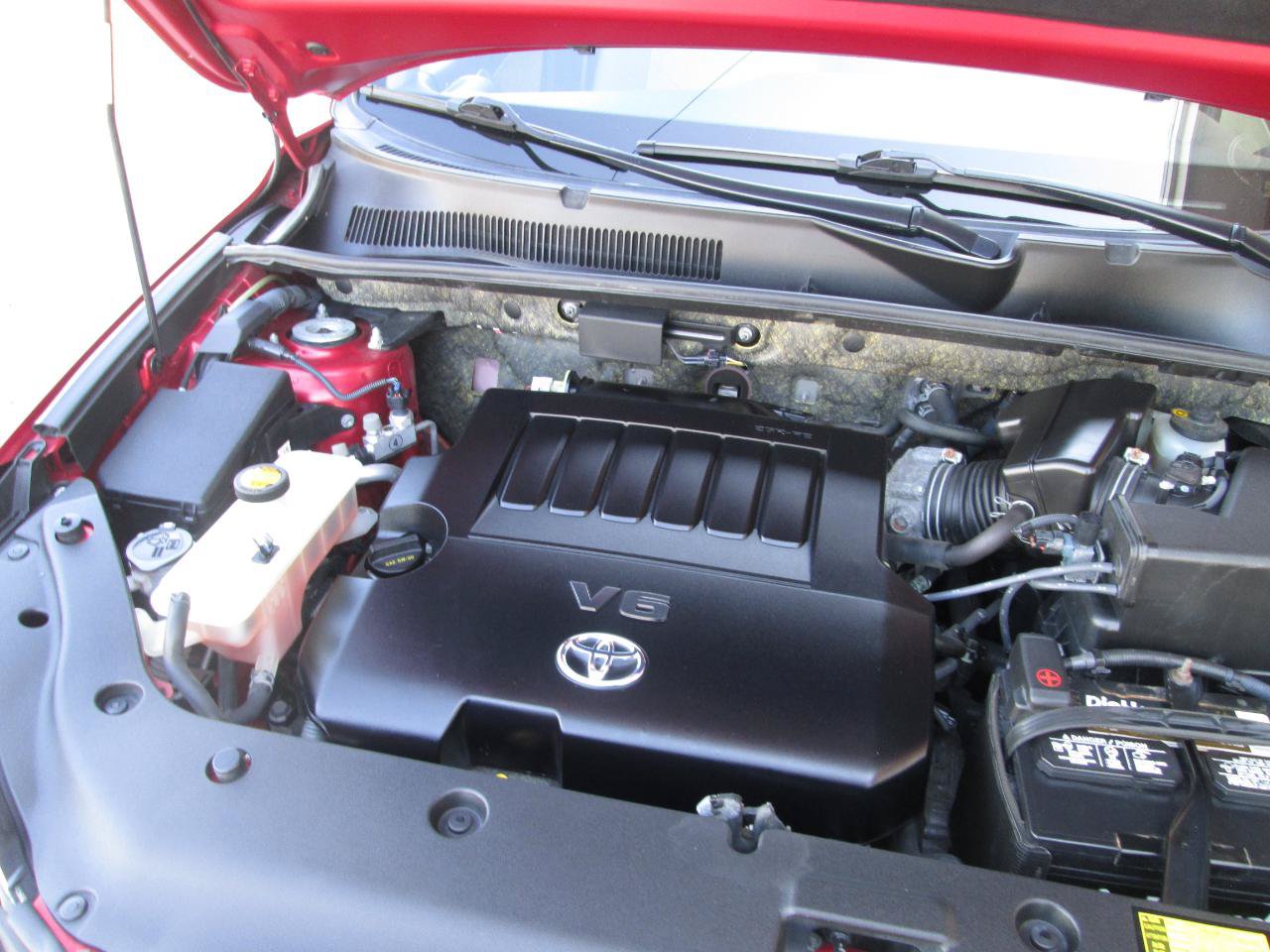Used 2012 Toyota RAV4 4WD V6 w/ Tow Prep Pkg image 29