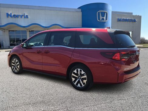 New 2026 Honda Odyssey EX-L image 3