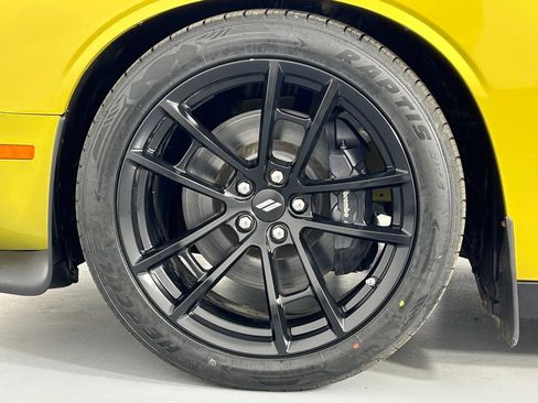Used 2021 Dodge Challenger R/T Scat Pack w/ T/A Package RWD image 31