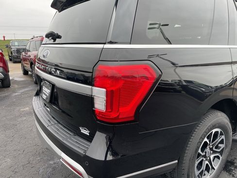 Used 2024 Ford Expedition XLT image 32