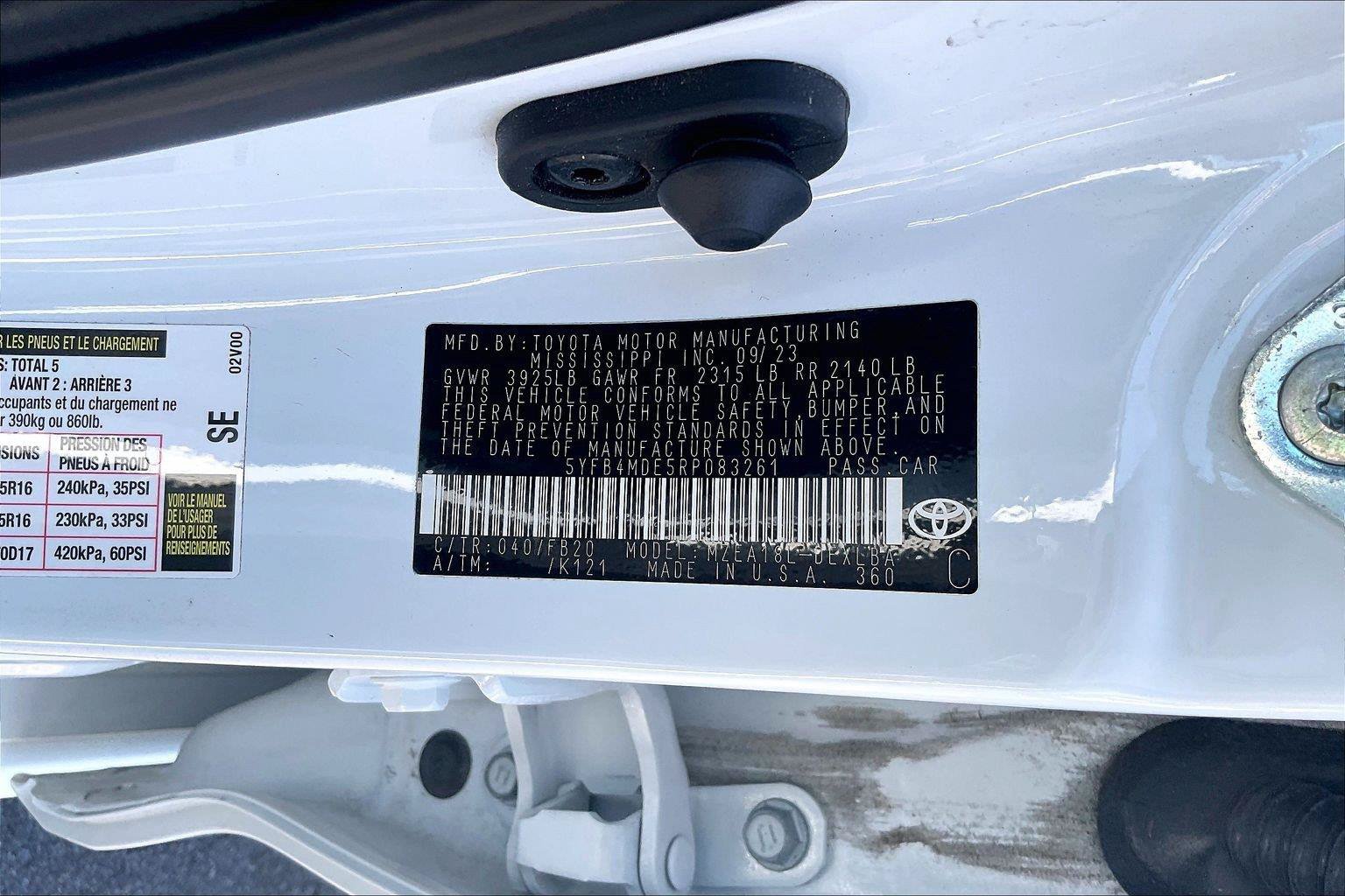 Used 2024 Toyota Corolla LE FWD image 33