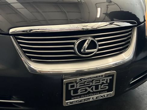 Used 2006 Lexus SC 430 Convertible w/ Preferred Accessory Pkg RWD image 16