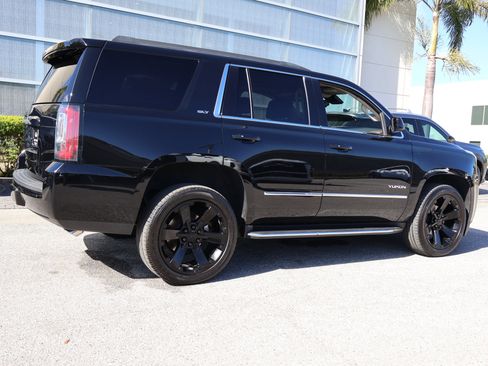 Used 2020 GMC Yukon SLT w/ Premium Edition image 10