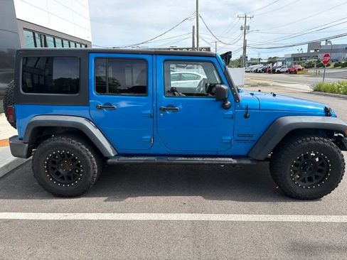 Used 2015 Jeep Wrangler Unlimited Sport w/ Quick Order Package 24S AWD/4WD image 1