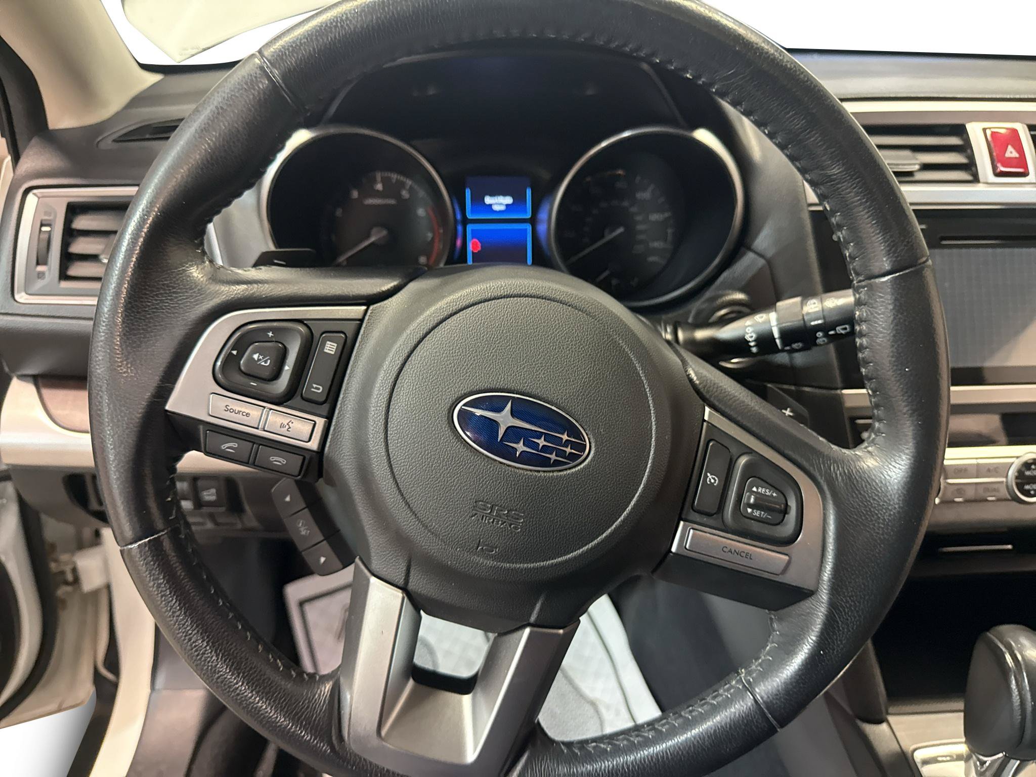 Used 2016 Subaru Outback 2.5i Limited AWD/4WD image 12