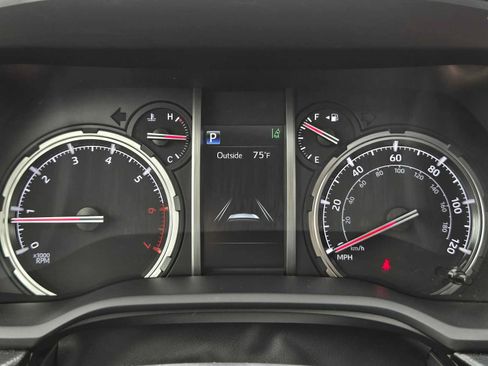 Certified 2023 Toyota 4Runner TRD Off-Road Premium w/ Moonroof Package AWD/4WD image 28
