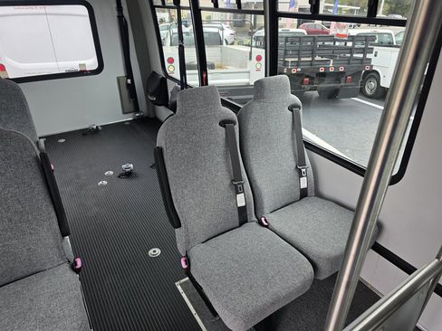 Used 2016 Chevrolet Express 3500 w/ Shuttle Bus Package RWD image 21