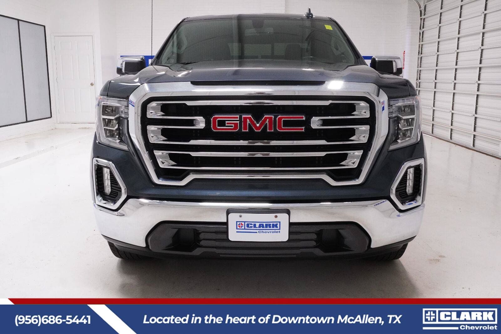 Used 2021 GMC Sierra 1500 SLT RWD image 2