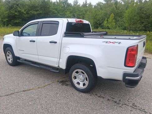 Used 2021 Chevrolet Colorado W/T w/ WT Convenience Package AWD/4WD image 7